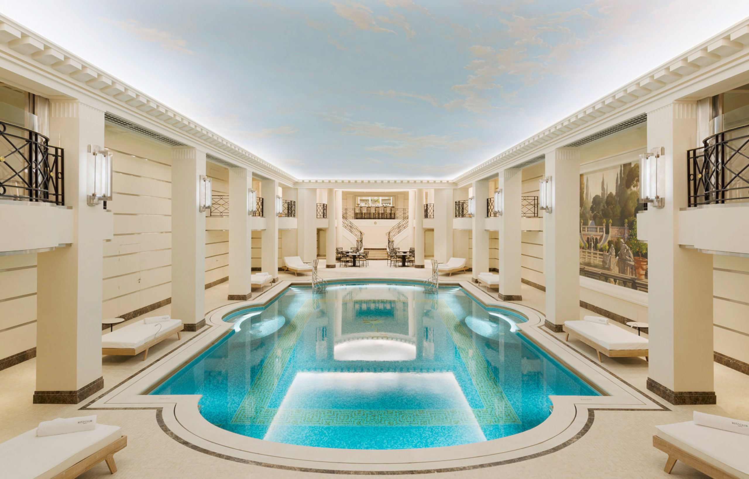 Ritz Club Paris pool